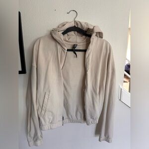 Vuori women’s zip hoodie jacket